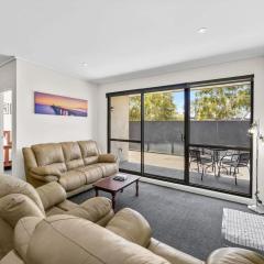 Spacious 3BR Apt at Central Glen Waverley with parking