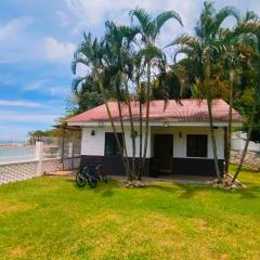 Beach-Front Mini-Chalet - Private Beach Access, KTV, Seaview Pool, BBQ and Beyond!