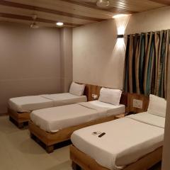 Hotel Airport-intl airport Near to Mumbai Airport & BKC US Consulate