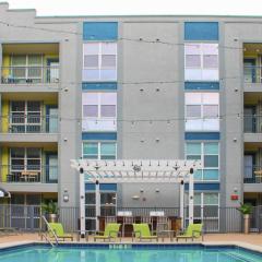 Upstay - Condo w Pool-Gym-Games-BBQ!