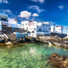 Gran terraza 1 minuto de las piscinas naturales