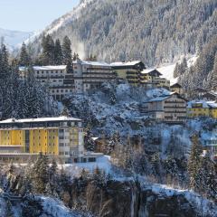 Apartment near Stubnerkogelbahn 1 lift