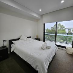 Rouse Hills TownCentre luxury accommodation