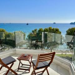 Enaerios Stunning Seaview Luxury Apartment