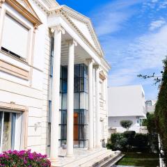 L'Orchidée - Villa de luxe avec piscine chauffée, ascenseur privatif et vue sur le lac de Tunis