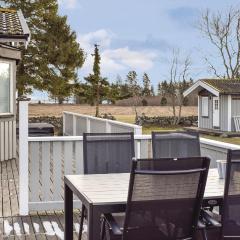 Awesome Home In Löttorp With Wifi