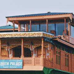 The Smith Palace Group Of HouseBoats