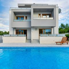 Villa with pool, 50 m from the sandy beach - ID 2209 by Traveler tourist agency Krk