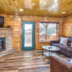 Luxury 5-BR Cabin Near Parkway and Dollywood with Game Room and Hot Tub