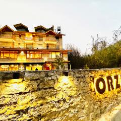 ORZU Boutique Stays Burwa Manali