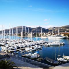 Trogir yacht marina Heritage Bella Vistaa