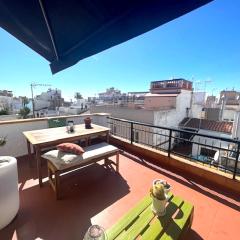 Unique studio Apartment with amazing terrace Sitges centre beach