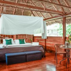 Ecolucerna Lodge Tambopata