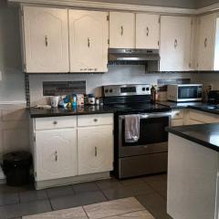 Cost Friendly Room In Brampton