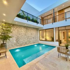 Prestigious House wtih Fantastic Pool in CTG