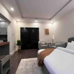 Elegant Studio Apartment 14