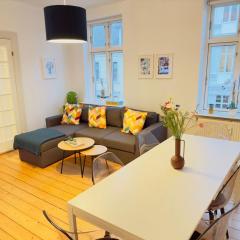 aday - Central Charming 2 bedrooms Apartment