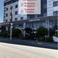 Abri Hotel