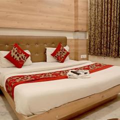 Hotel Snow White - Near R K Ashram Metro Station Paharganj