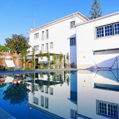 Art 4 You Carcavelos Suites