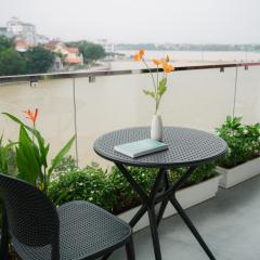 Như Ý Riverside Homestay