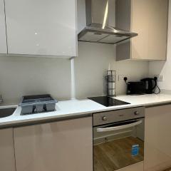 Luxury Studio Flat Hounslow Central