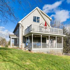 Family-Friendly Retreat in Barre with Spacious Deck!