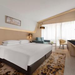 Hyatt Place Bangkok Sukhumvit 1