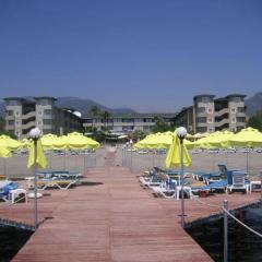 Senza Sunset Beach Hotel