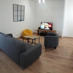 Appartement F4 avec parking gratuit sur place