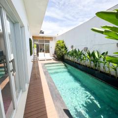 Casa de Three Seminyak - 2 BDR