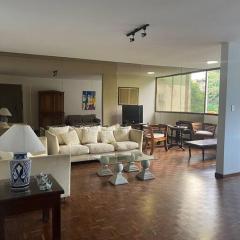 Apartamento Amplio y Confortable