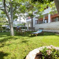 Faszinierendes Apartment mit eigener Galerie und nur 10 Gehminuten vom Strand in Rovinj