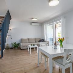 Exquisites Apartment mit eigener Galerie, Babybett, Waschmaschine und nur 700 Meter zum Strand