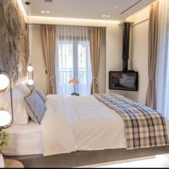 Polyzos luxury suites