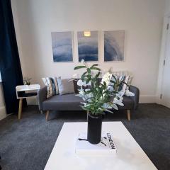 Brand New Serviced Apartments - Central Location - Contractors - Professionals - Long Term