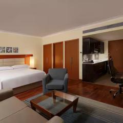 Hotel Belwoood Near Delhi Airport