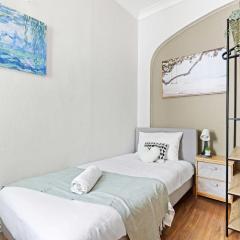 Private Single Room - Conveniently Located at Glebe - Shared Bathroom