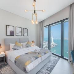 Fantastic high floor 3bed apartment by Suiteable