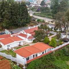 StayVista at Tiverton Bungalow ooty - Lawn, BBQ, Heater