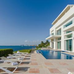 Villa Punta Sam - Cancun Beachfront Luxury Villa