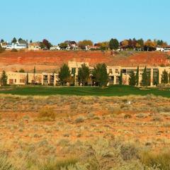 Courtyard Page at Lake Powell