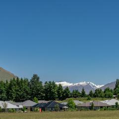 Mountain Majesty - Wanaka Holiday Home