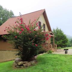 Cozy Couples Getaway with Hot Tub Fox Ridge Cabin