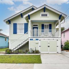 Walk to Beach Galveston Home with Fenced Yard!