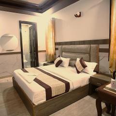 Hello Hotels and Resort - Taksh, Karol Bagh