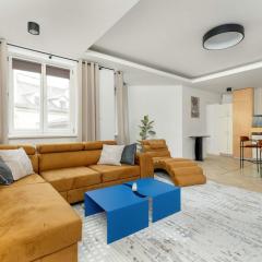 Stylish Apartment in the Heart of Kazimierz in Kraków by Noclegi Renters