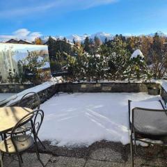 Beau studio avec piscine et terrasse à Crans Montana