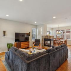 Cozy home with jacuzzi tub, fireplace and gym townhouse