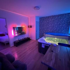 Priv'8Spa Love Room Jacuzzi & Terrasse Privée